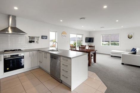 Photo of property in 4 Rose Berry Crescent, Flagstaff, Hamilton, 3210