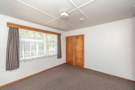 Photo of property in 19 Hussey Street, Waverley, 4510