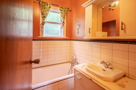 Photo of property in 21 Wainui Valley Road, Wainui, Akaroa, 7582