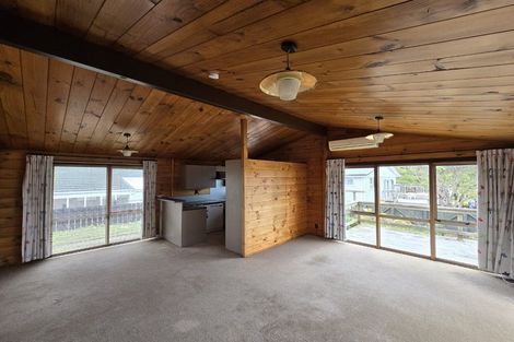 Photo of property in 166 Orangi Kaupapa Road, Northland, Wellington, 6012