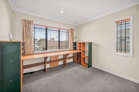 Photo of property in 5 Russell Robertson Drive, Havelock North, 4130