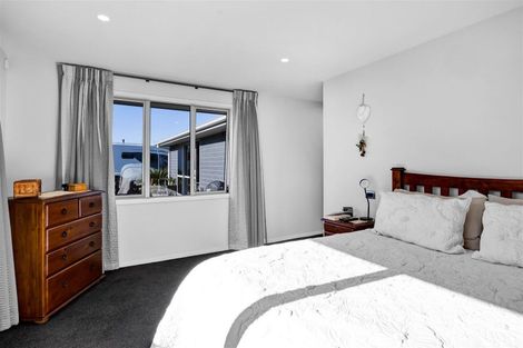 Photo of property in 15 Keene Drive, Bell Block, New Plymouth, 4312