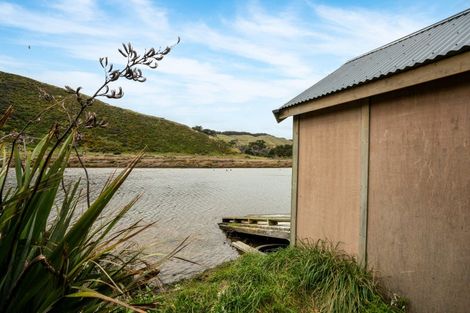 Photo of property in 6 Estuary Street, Makara Beach, Karori, 6972