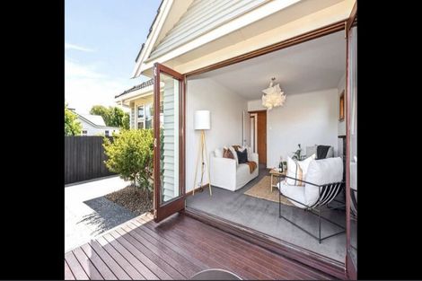 Photo of property in 11 Estuary Road, New Brighton, Christchurch, 8061