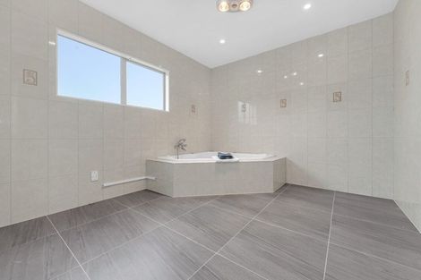 Photo of property in 97 Baverstock Road, Flat Bush, Auckland, 2016