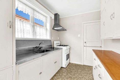 Photo of property in 49 Caius Avenue, Gonville, Whanganui, 4501