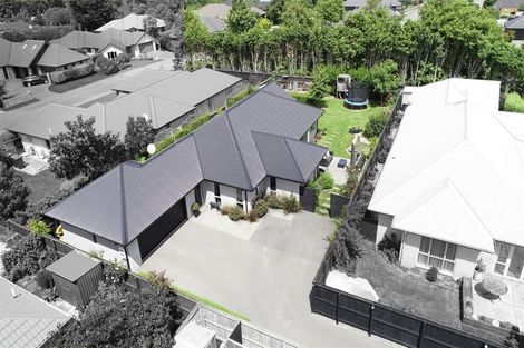 Photo of property in 18 Heathridge Place, Lincoln, 7608