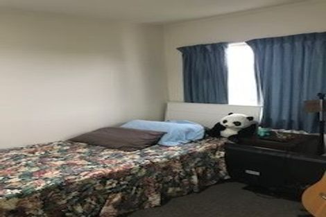 Photo of property in 7 Lockington Avenue, Henderson, Auckland, 0612