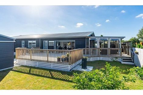 Photo of property in 16b Insley Street, Mangawhai, 0505