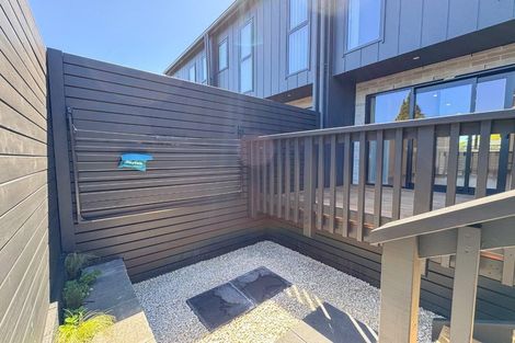 Photo of property in 19c House Avenue, Mangere Bridge, Auckland, 2022