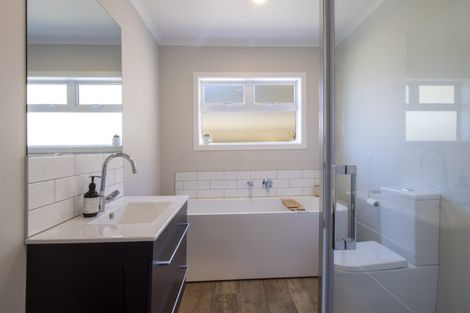 Photo of property in 20 Schooner Drive, Whitby, Porirua, 5024