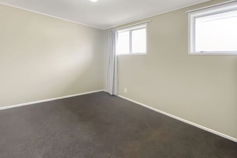 Photo of property in 42 Cobham Crescent, Kelston, Auckland, 0602