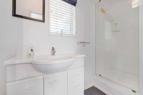 Photo of property in 68 Andrew Road, Howick, Auckland, 2010