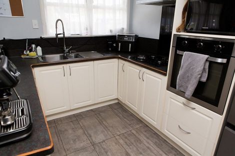 Photo of property in 21 Rata Street, Wainuiomata, Lower Hutt, 5014