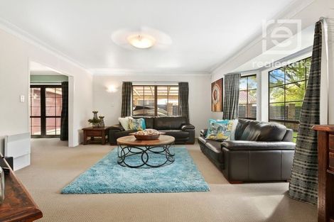 Photo of property in 5 Cumbrian Place, Conifer Grove, Takanini, 2112