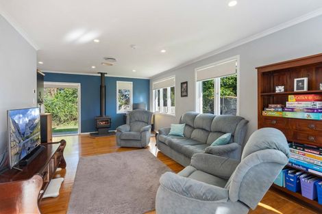 Photo of property in 54 Freemans Road, Otaki, 5512