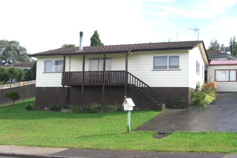 Photo of property in 10 Quincey Place, Massey, Auckland, 0614