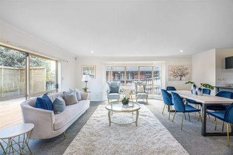 Photo of property in 8 Brookwood Drive, Henderson, Auckland, 0612