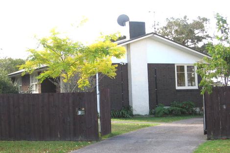 Photo of property in 86 Glen Marine Parade, Glendene, Auckland, 0602