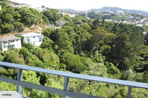 Photo of property in 12 Tanera Crescent, Brooklyn, Wellington, 6021