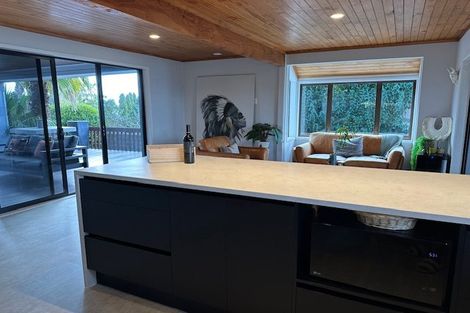 Photo of property in 155 Pah Road, Cockle Bay, Auckland, 2014