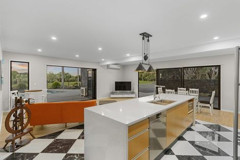 Photo of property in 337a Clarks Beach Road, Clarks Beach, Pukekohe, 2679