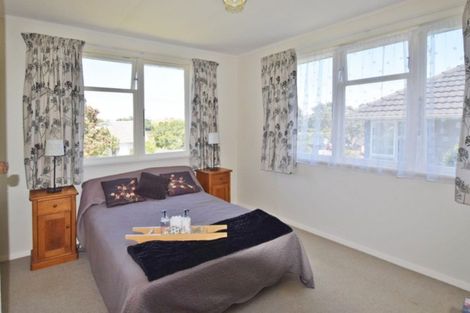 Photo of property in 84 Cook Street, Marfell, New Plymouth, 4310