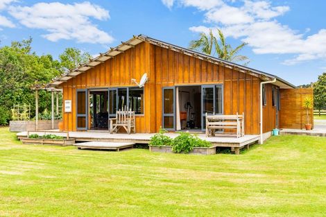 Photo of property in 160 South Road, Waipu, 0582