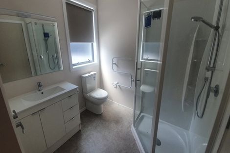 Photo of property in 33 Belt Road, Moturoa, New Plymouth, 4310