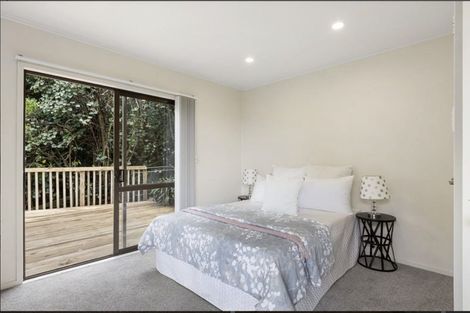 Photo of property in 1/807 East Coast Road, Northcross, Auckland, 0630