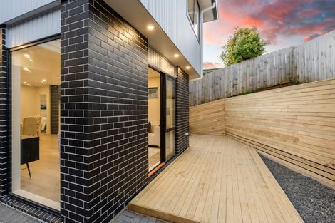 Photo of property in 184a Waimumu Road, Massey, Auckland, 0614