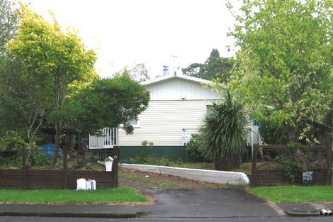 Photo of property in 13 Lucinda Place, Glen Eden, Auckland, 0602