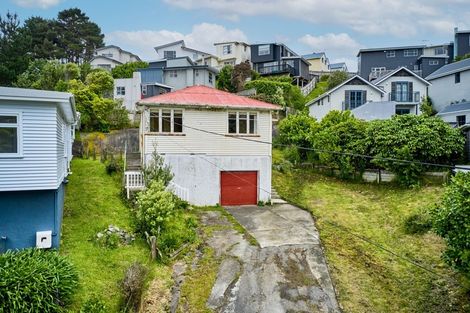 Photo of property in 23 Hollies Crescent, Johnsonville, Wellington, 6037
