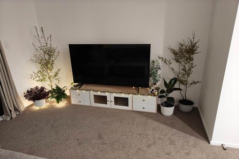 Photo of property in 23 Raupeti Lane, Henderson, Auckland, 0612