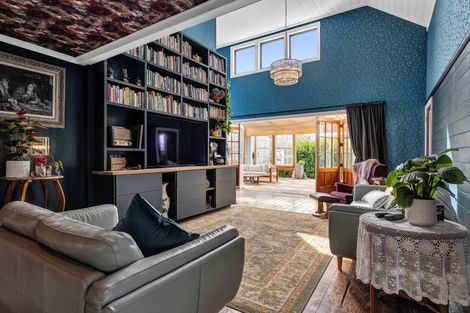 Photo of property in 105 High Street South, Eltham, 4322