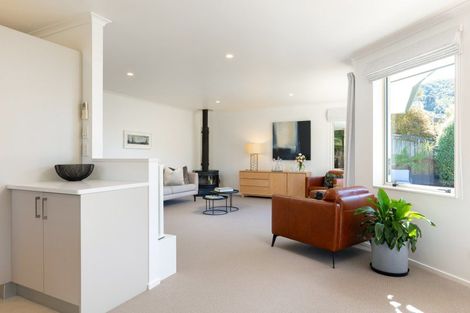 Photo of property in 8 Whitby Close, Waikawa, Picton, 7220