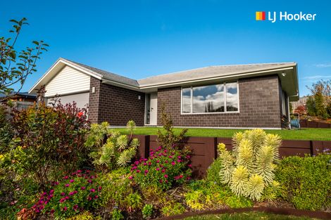 Photo of property in 38 Grandvista Drive, Green Island, Dunedin, 9018