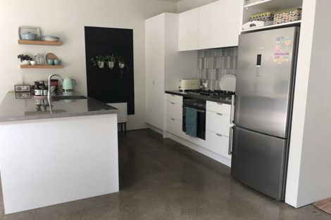 Photo of property in 47 Maungaraki Road, Korokoro, Lower Hutt, 5012