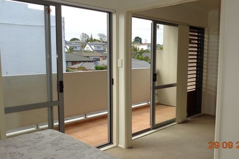 Photo of property in 12d/30 Westward Ho, Glen Eden, Auckland, 0602