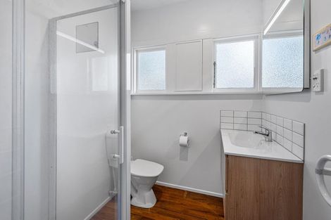 Photo of property in 42 Windermere Road, Papanui, Christchurch, 8053