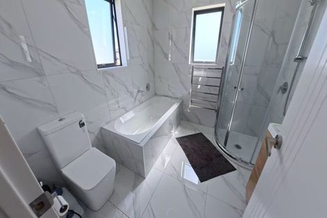 Photo of property in 11 Pihoihoi Place, Hobsonville, Auckland, 0616