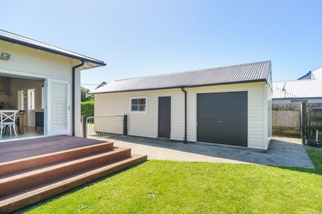 Photo of property in 20 Knowles Street, Terrace End, Palmerston North, 4410