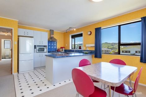 Photo of property in 7 Westra View, Tawa, Wellington, 5028