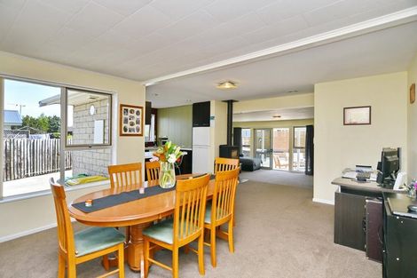 Photo of property in 10 Martyn Street, Rangiora, 7400