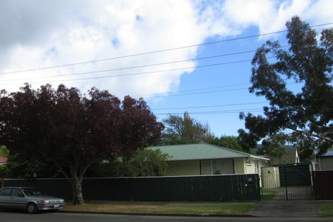 Photo of property in 1a Heretaunga Square, Silverstream, Upper Hutt, 5019