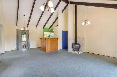 Photo of property in 7 Woolwich Close, Whitby, Porirua, 5024