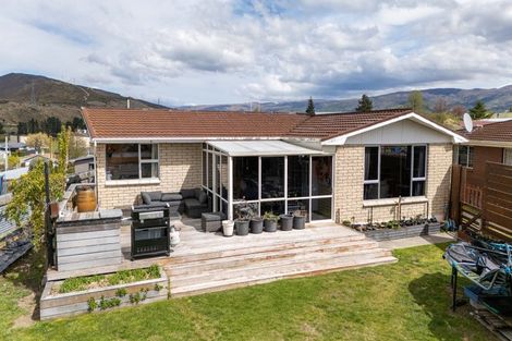 Photo of property in 60 Donegal Street, Cromwell, 9310