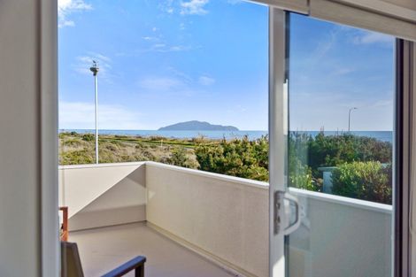 Photo of property in 8 Scott Avenue, Otaki Beach, Otaki, 5512