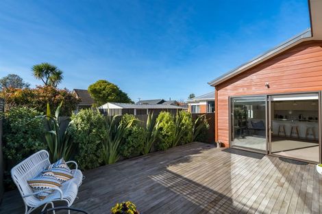 Photo of property in 24b Hargest Crescent, Saint Kilda, Dunedin, 9012