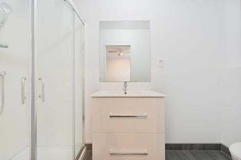 Photo of property in 129 Riverpark Crescent, Henderson, Auckland, 0610